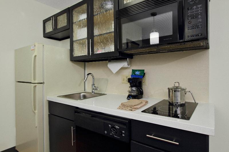 Люкс, Candlewood Suites Rogers Bentonville, An Ihg