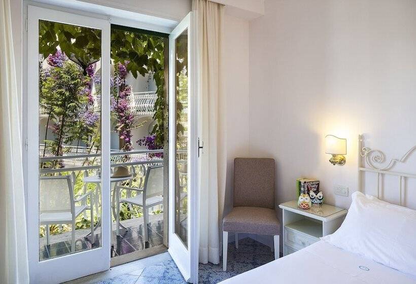 クラシックルーム, Continental Ischia