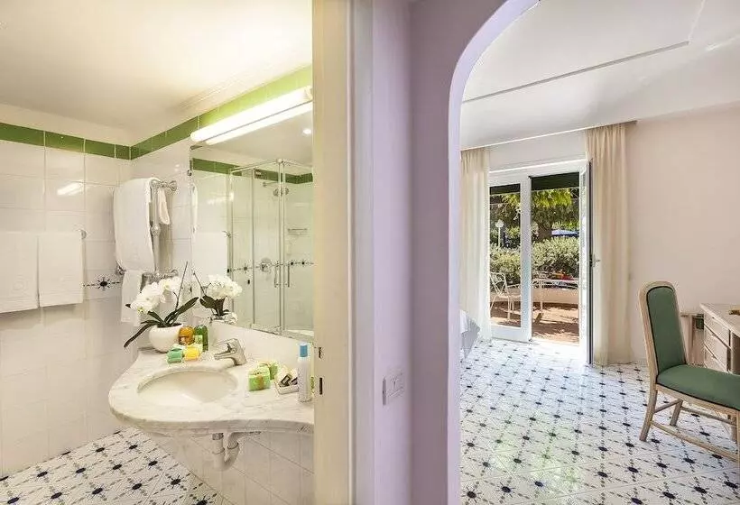 Superior-huone, Continental Ischia