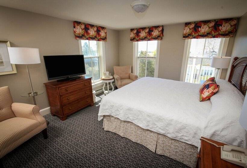 בקתה, Harbour View Inn