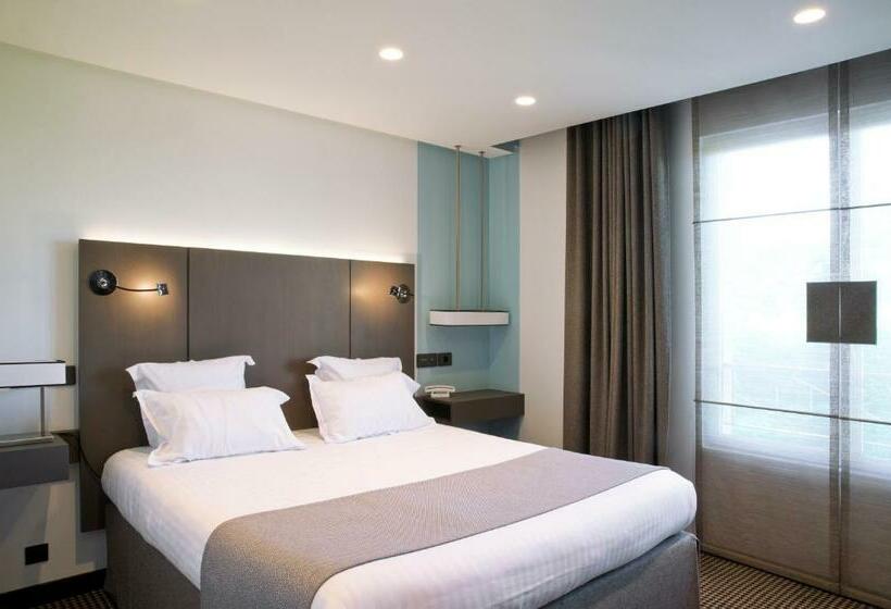 디럭스 룸, La Pyramide Maison Henriroux