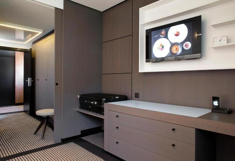 디럭스 룸, La Pyramide Maison Henriroux