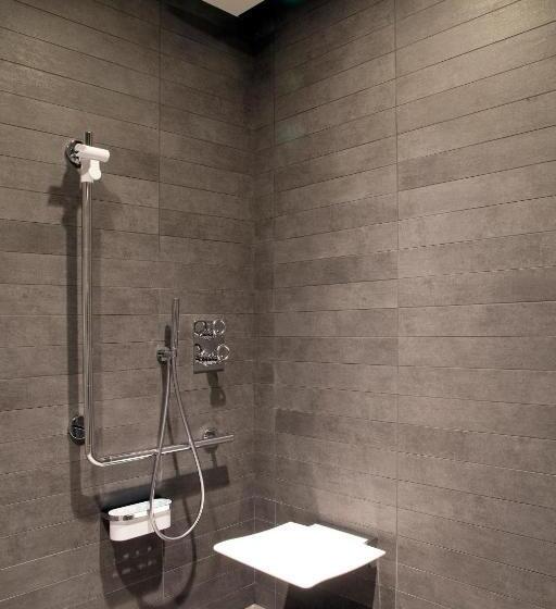 디럭스 룸, La Pyramide Maison Henriroux