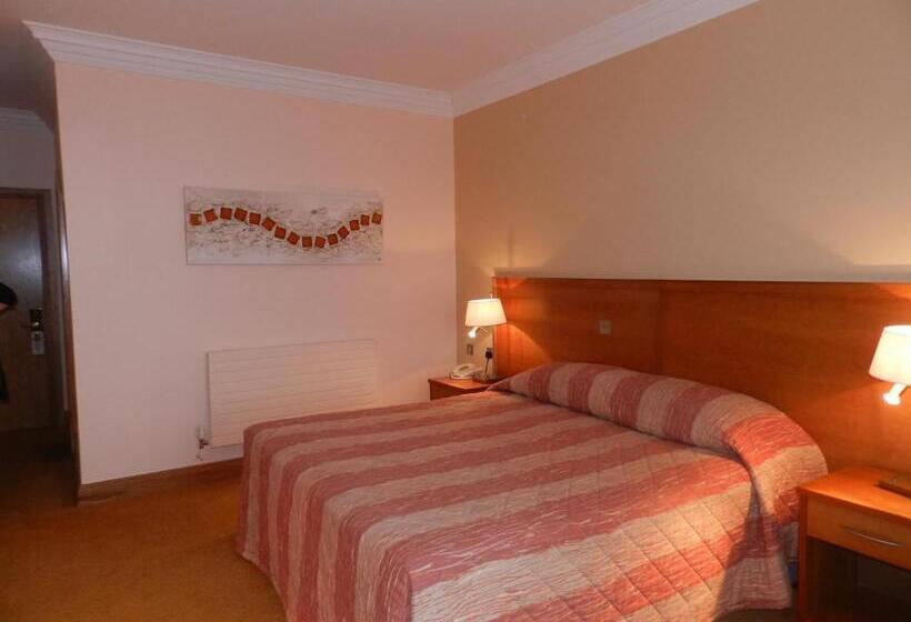 Номер Стандарт, Lady Gregory Hotel, Leisure Club & Beauty Rooms