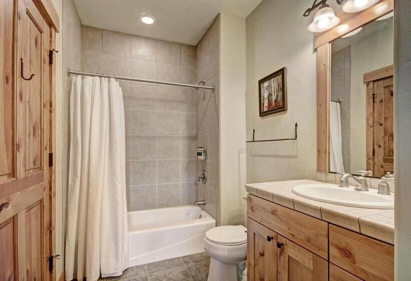 침실 2개 주택, Mountain Thunder Lodge