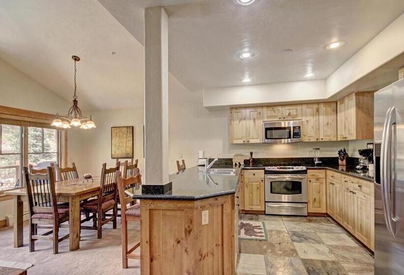 침실 2개 주택, Mountain Thunder Lodge