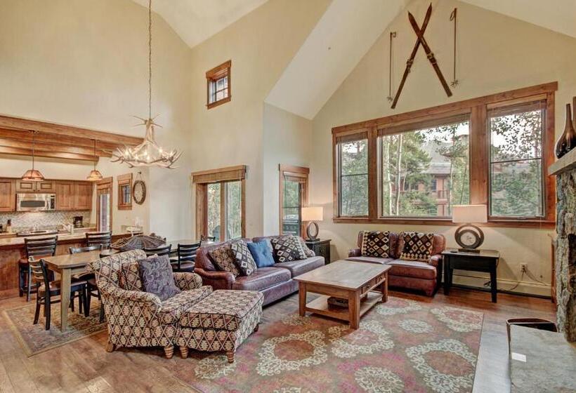 침실 3개 주택, Mountain Thunder Lodge