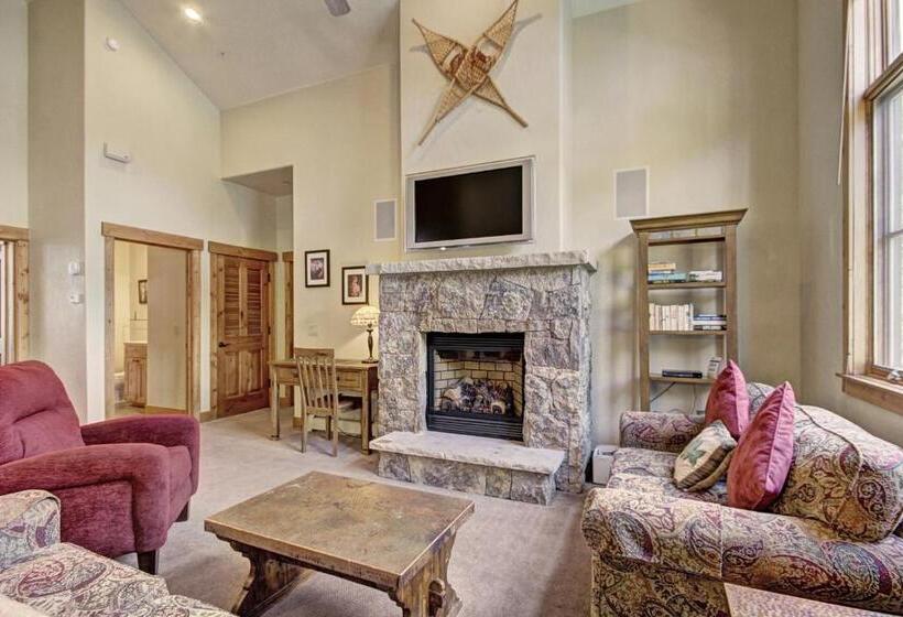 בית, 2 חדרי שינה, Mountain Thunder Lodge
