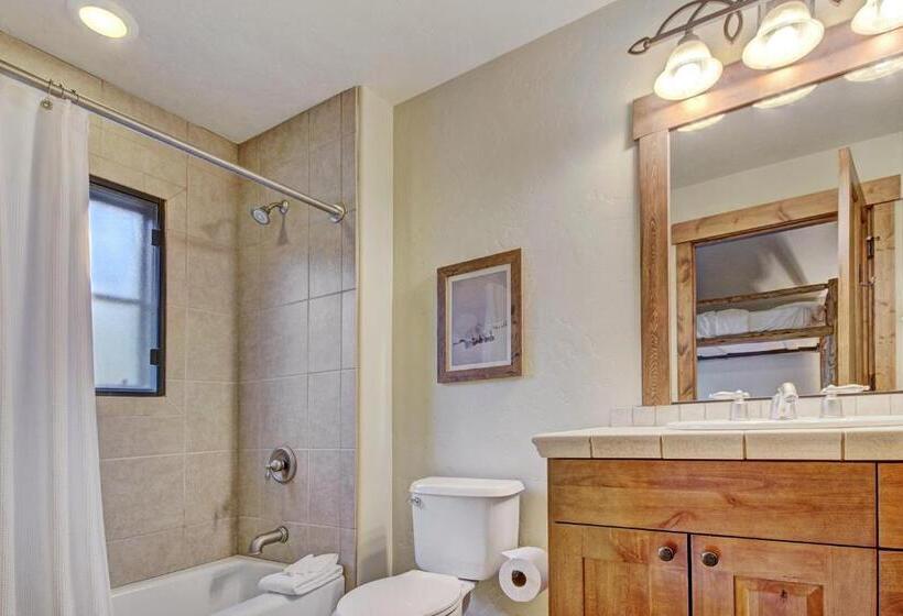 침실 3개 주택, Mountain Thunder Lodge