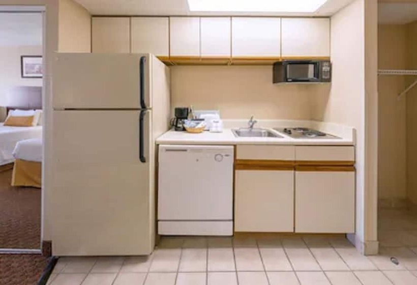 残疾人使用的带特大床的标准间, Princess Bayside Beach