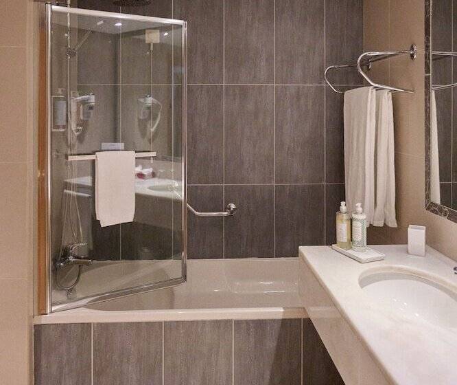 Superior suite with garden view, Quintinha Sao Joao Hotel & Spa