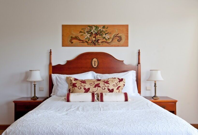 Superior suite with garden view, Quintinha Sao Joao Hotel & Spa