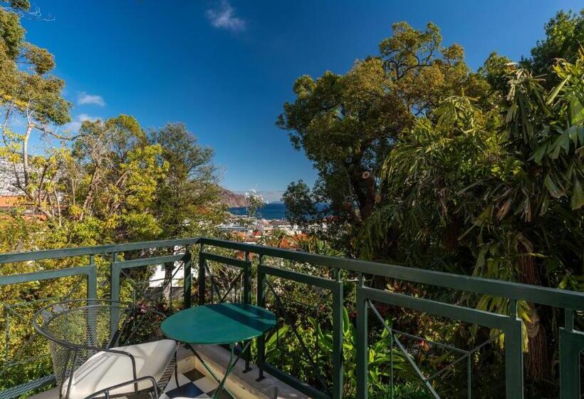 Superior suite with garden view, Quintinha Sao Joao Hotel & Spa