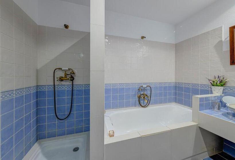 סוויטה דלוקס, La Fornal