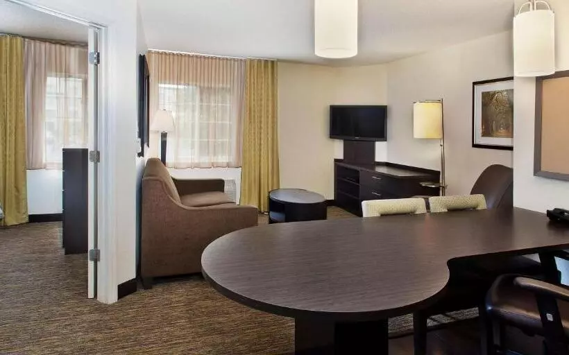 身障者適用スイートルーム, Sonesta Simply Suites Detroit Southfield