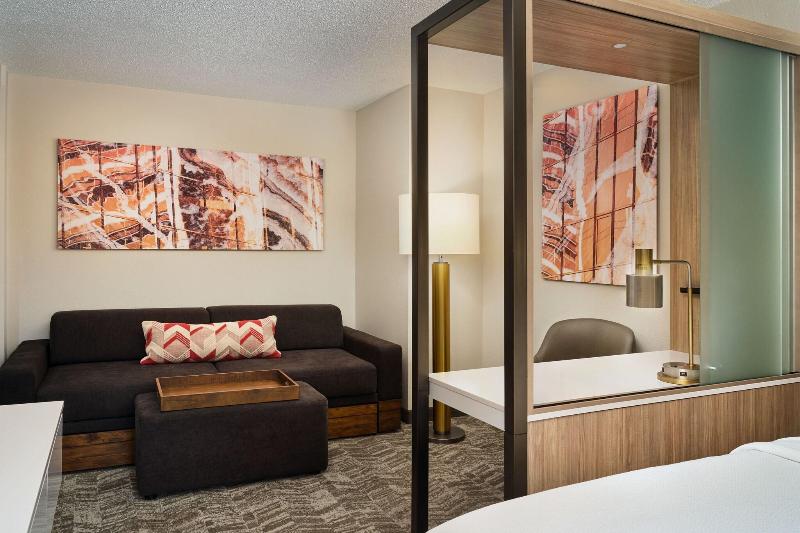 이그제큐티브 스튜디오, Springhill Suites Edgewood Aberdeen