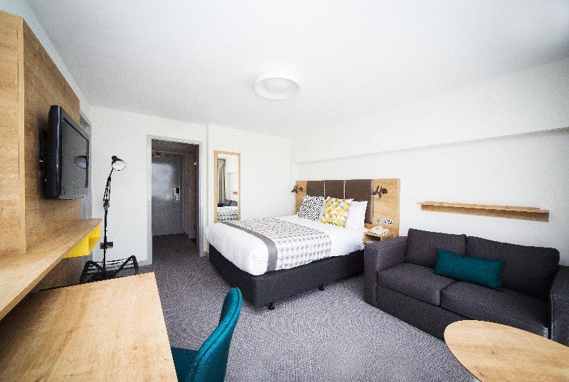 اتاق استاندارد, The Mediterranean Inn