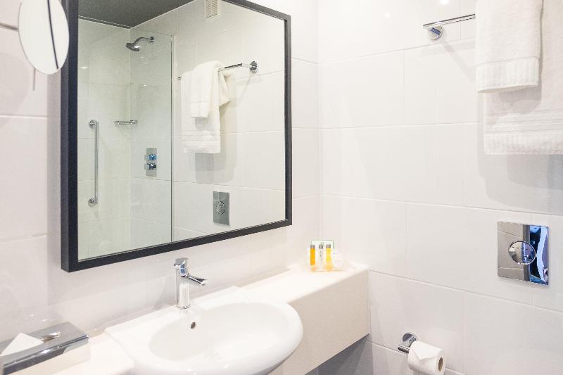 اتاق استاندارد, The Mediterranean Inn