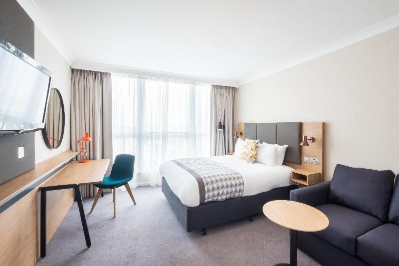 اتاق استاندارد, The Mediterranean Inn