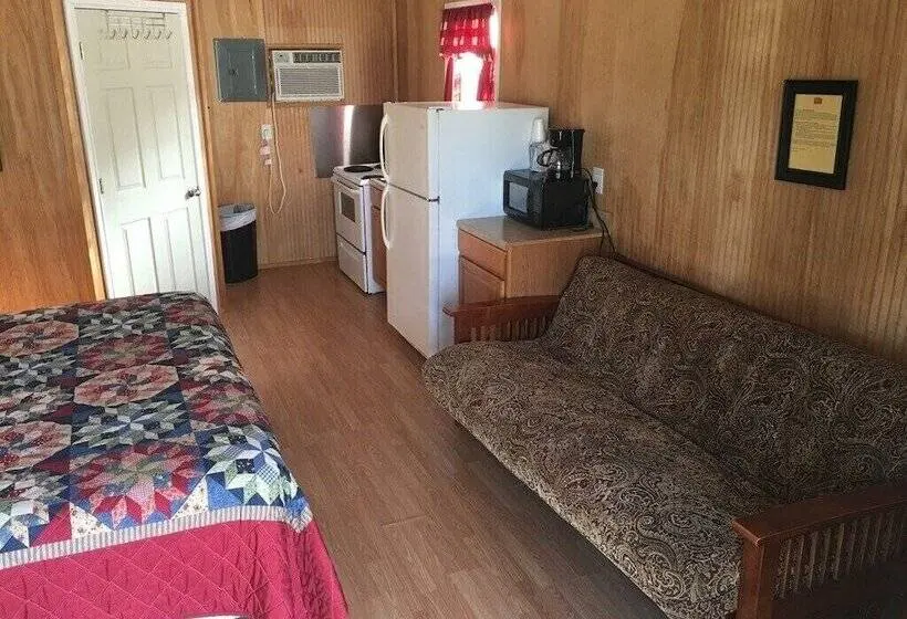 デラックスキャビン, Whispering Creek Lodging & Rv Resort