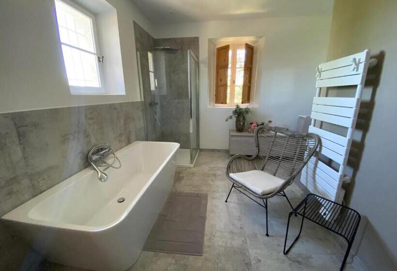 デラックスルーム, Hestia