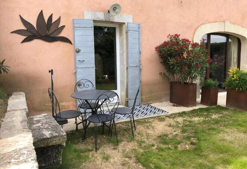 キングサイドベッドのスタンダードワンルーム, Hestia