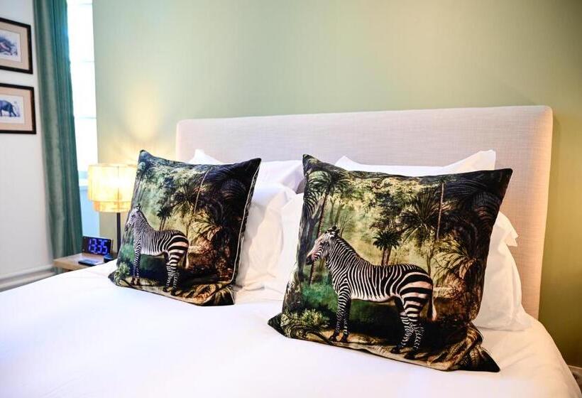 Номер Стандарт Вид на Бассейн, Pavillon Des Millésimes