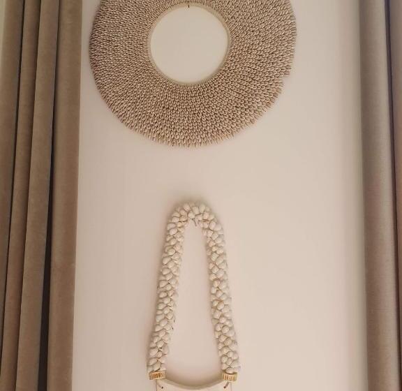 Номер Стандарт Вид на Бассейн, Pavillon Des Millésimes