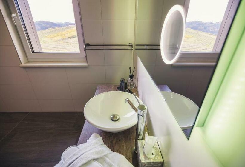 디럭스 룸, Das Meister