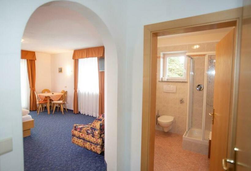 バルコニー付きスタンダードルーム, Gasthof St. Ulrich