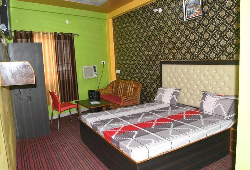 豪华房间, Mountain View And Rooftop Restaurant