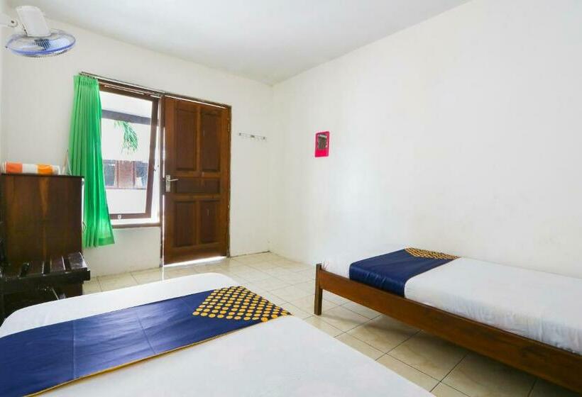 Camera Standard, Spot On 2422 Hotel Moga Sari