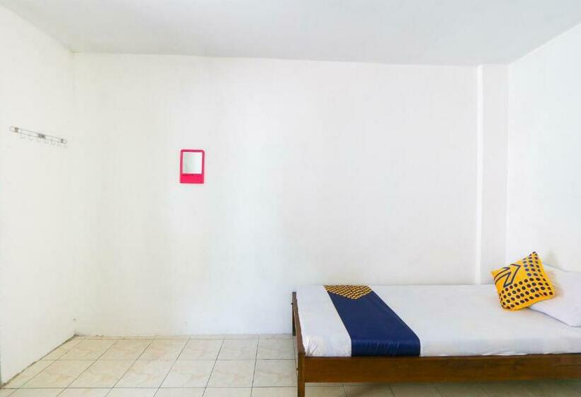 Camera Standard, Spot On 2422 Hotel Moga Sari