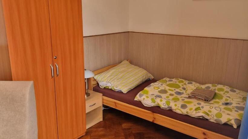 غرفة قياسية فردية, Ubytování 8