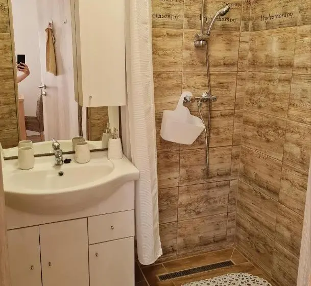 スタンダードルーム, Hócza House Poroszló