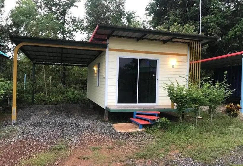اتاق لوکس, Baan Pak Wangthong