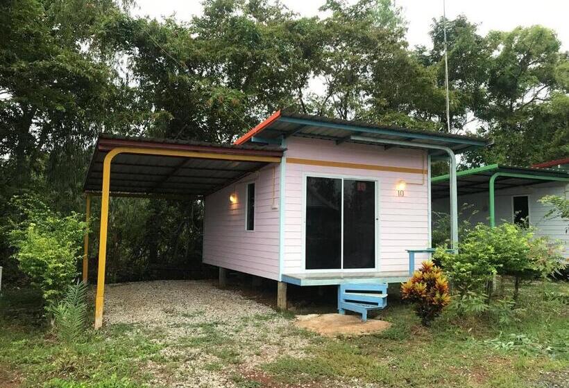 デラックスルーム, Baan Pak Wangthong