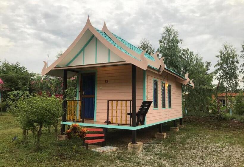 デラックスルーム, Baan Pak Wangthong