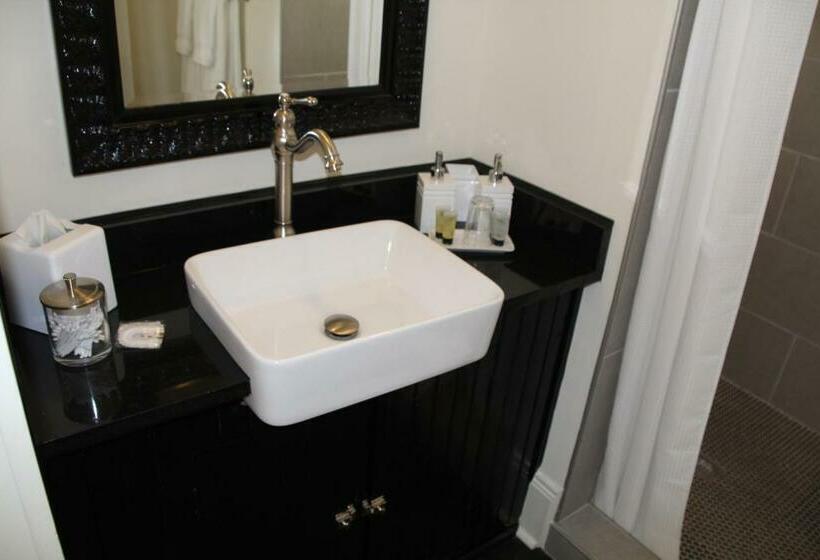 غرفة ديلوكس سرير كينج, Gillen House Bed And Breakfast