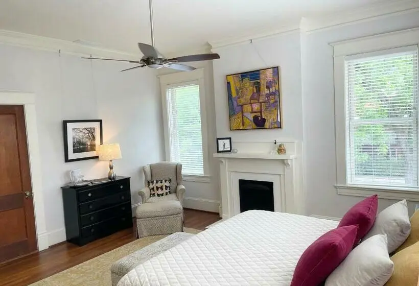 キングサイズベッドのデラックスルーム, Gillen House Bed And Breakfast
