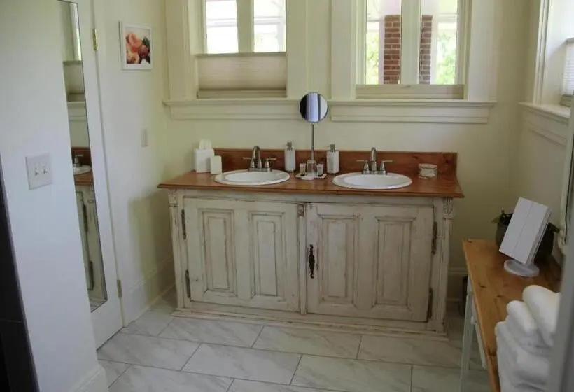 スタンダードルーム, Gillen House Bed And Breakfast