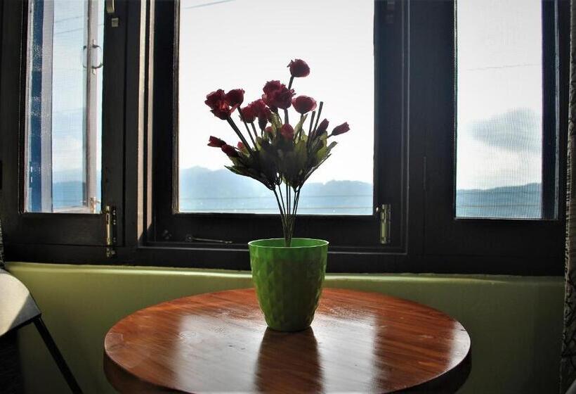 جناح مطلّ علي الجبل, Billingvista Guest House Bir