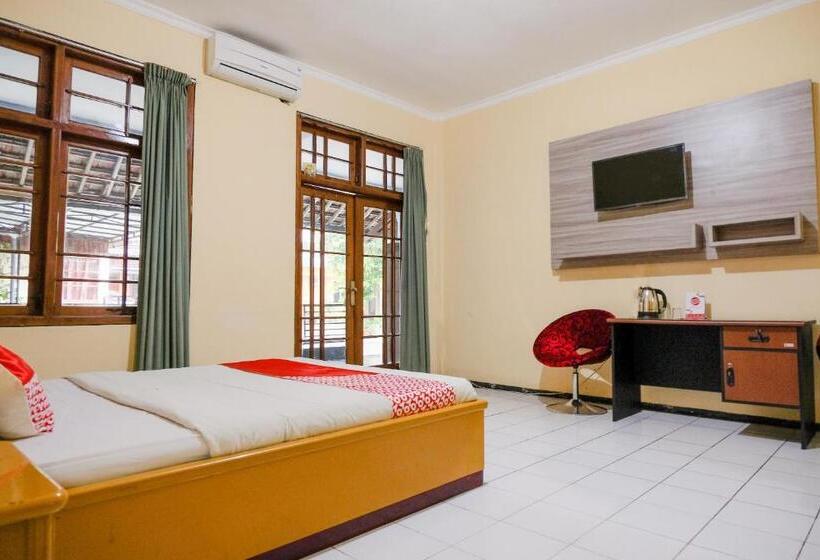 חדר דלוקס, Oyo 1984  Istana Family