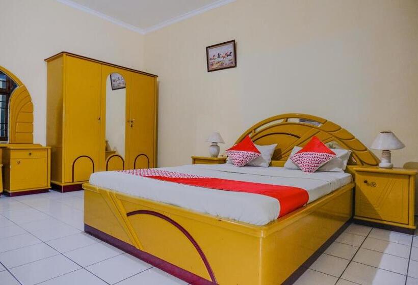 חדר דלוקס, Oyo 1984  Istana Family