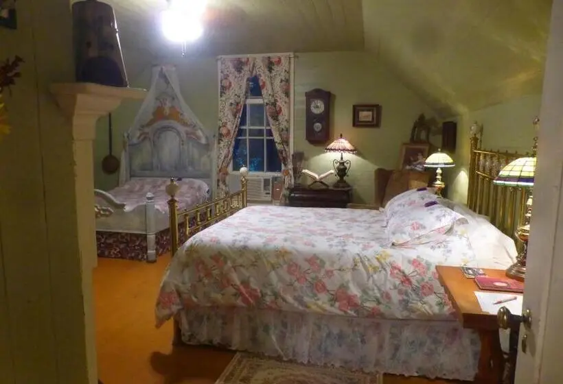 スタンダード４人部屋, Mulberry Lavender Farm And B&b