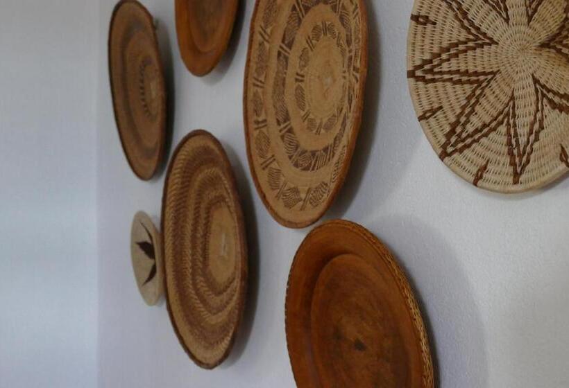 デラックスルーム, Adonsonia Lodge