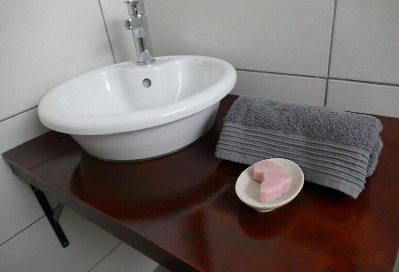 Номер Deluxe, Adonsonia Lodge