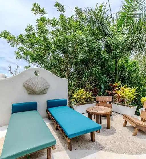 Standard room with outdoor bath, Casa Caracola