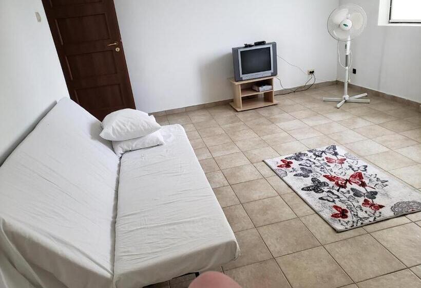 Студия Стандарт, Natalia Guesthouse