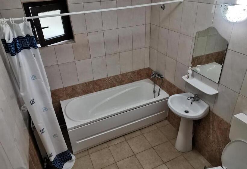 Студия Стандарт, Natalia Guesthouse